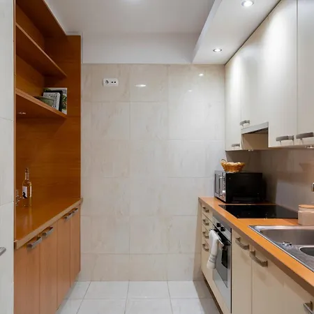 Arriaga I By An Island Apartment *